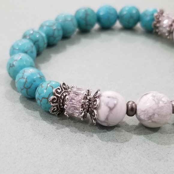 Feel Good™ - 8” Elastic - Crown Muse Bracelet - Turquoise & White Malachite - Picture 5 of 11